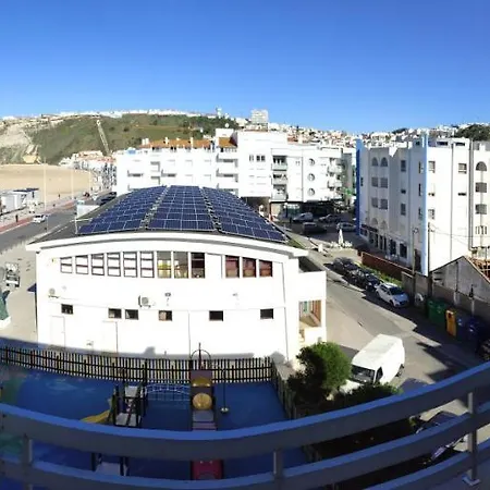 Beachfront Апартаменты *