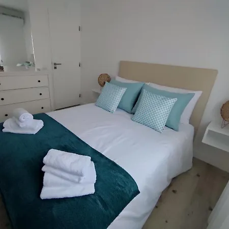 Beachfront Назаре